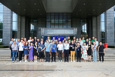 江蘇邦業“知行合一”會議 走進摩貝恩世界級紙尿褲工廠，探秘母嬰護理新標桿